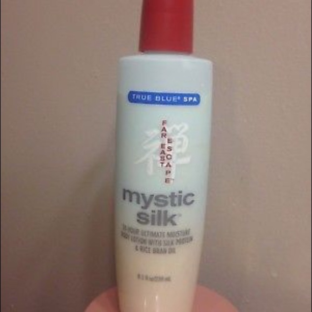 RARE bath and body works Mystic Silk body lotion